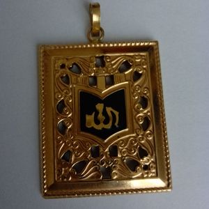 18 k gold Ultra Big pendant